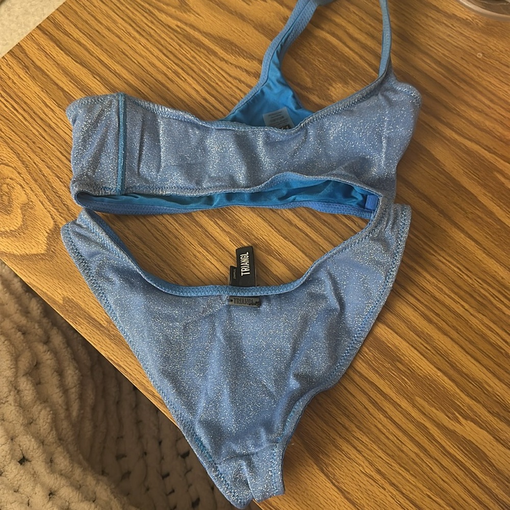 Triangle Bikini - Picture 4 of 5